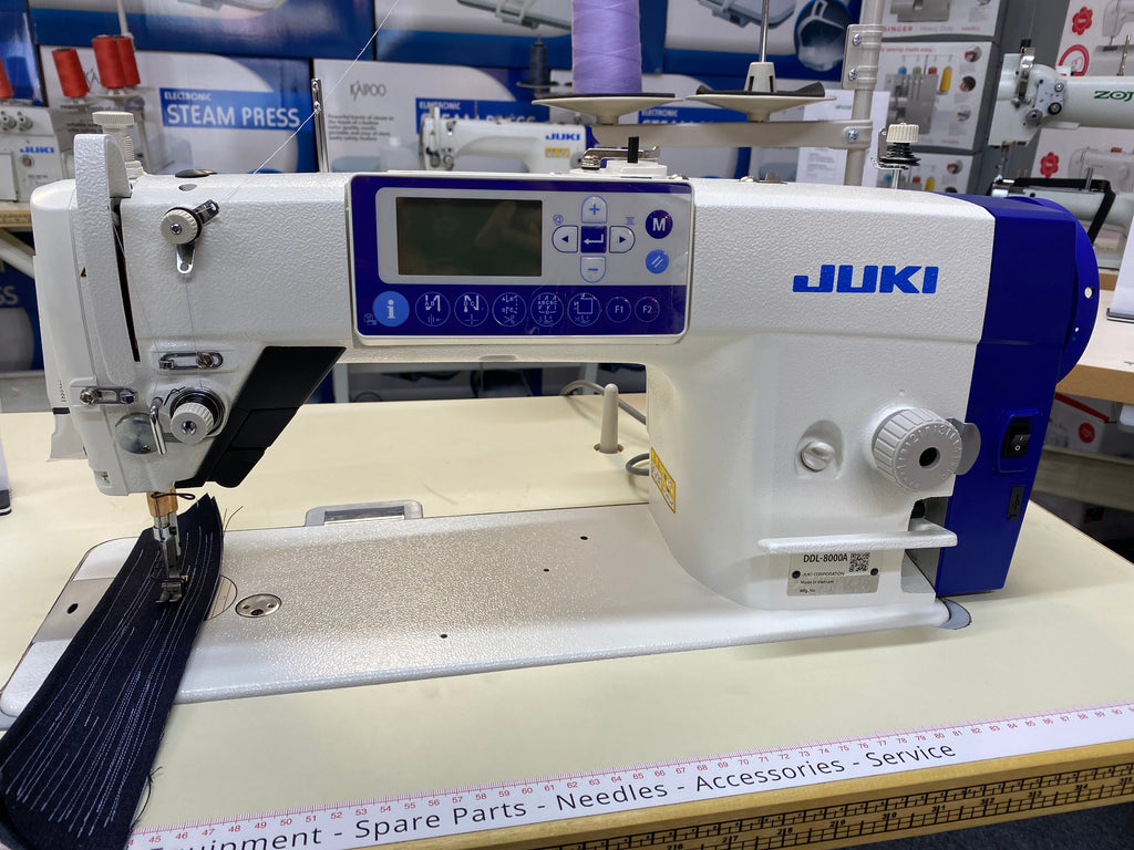 Juki Automatic Plain Sewing Machine. DDL-8000A Standard Set + Automatic Footlift